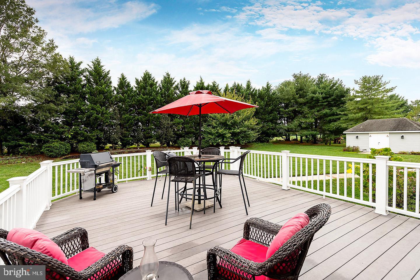 20 Eagle Drive Mullica Hill, NJ 08062 - Photo 34 of 40 Trex style deck!