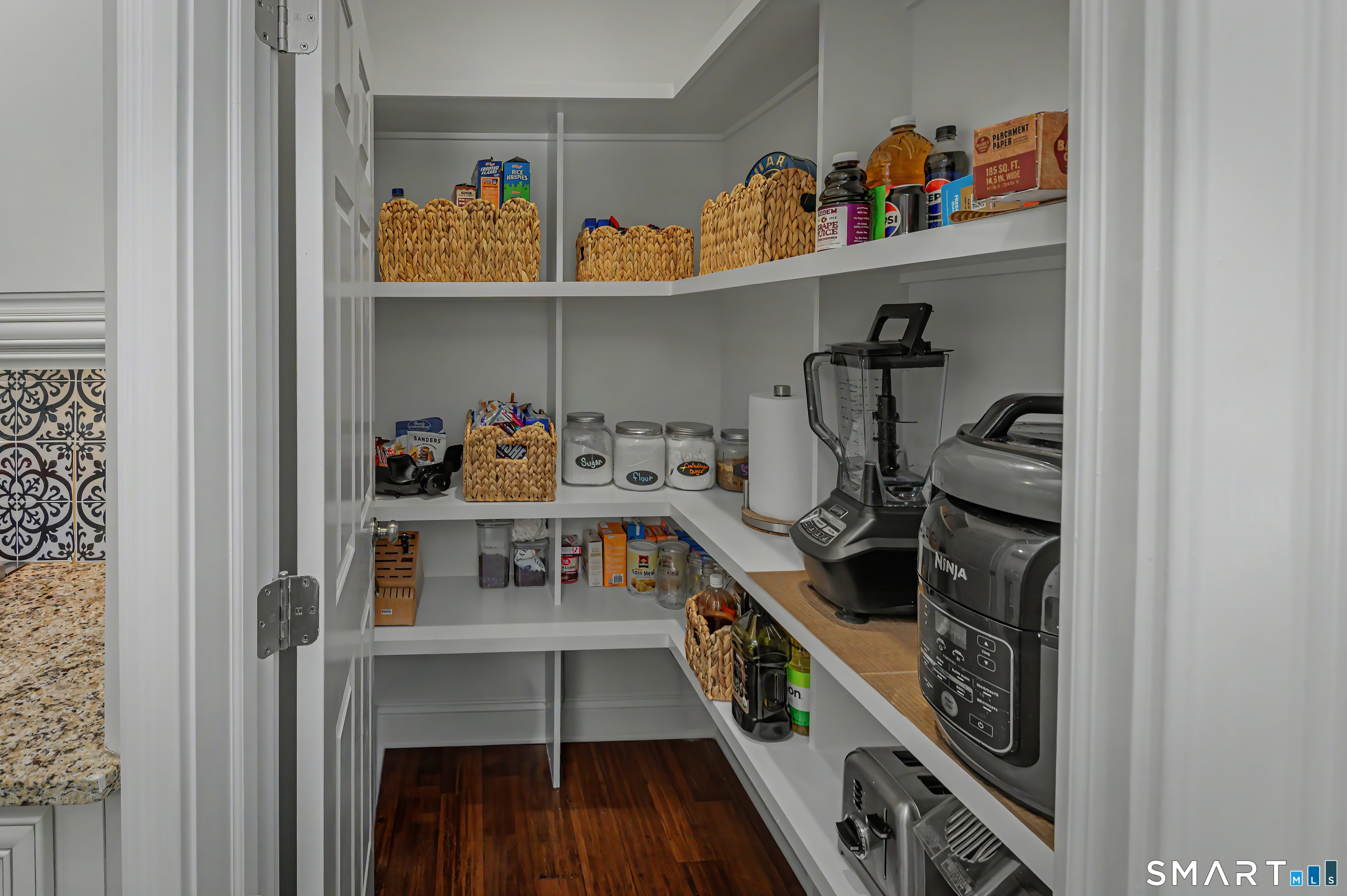 257 Old Sib Road Ridgefield, CT 06877 - Photo 12 of 39 Gallery Image 12