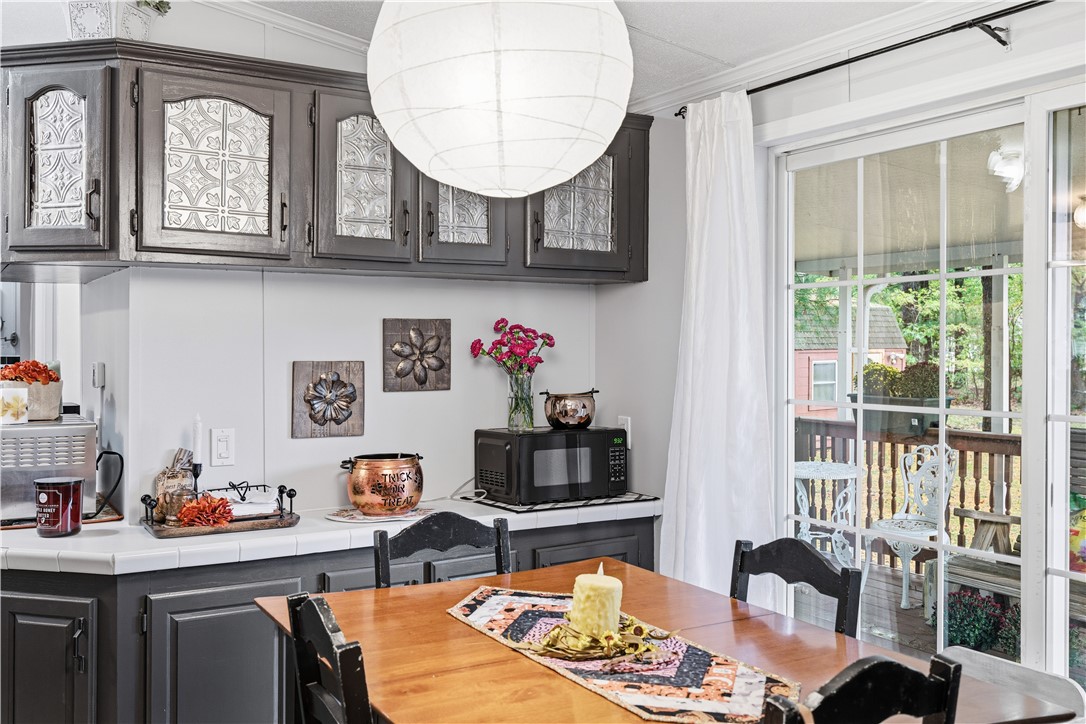 7 Kelly Lane Coventry, RI 02816 - Photo 4 of 42 Gallery Image 4