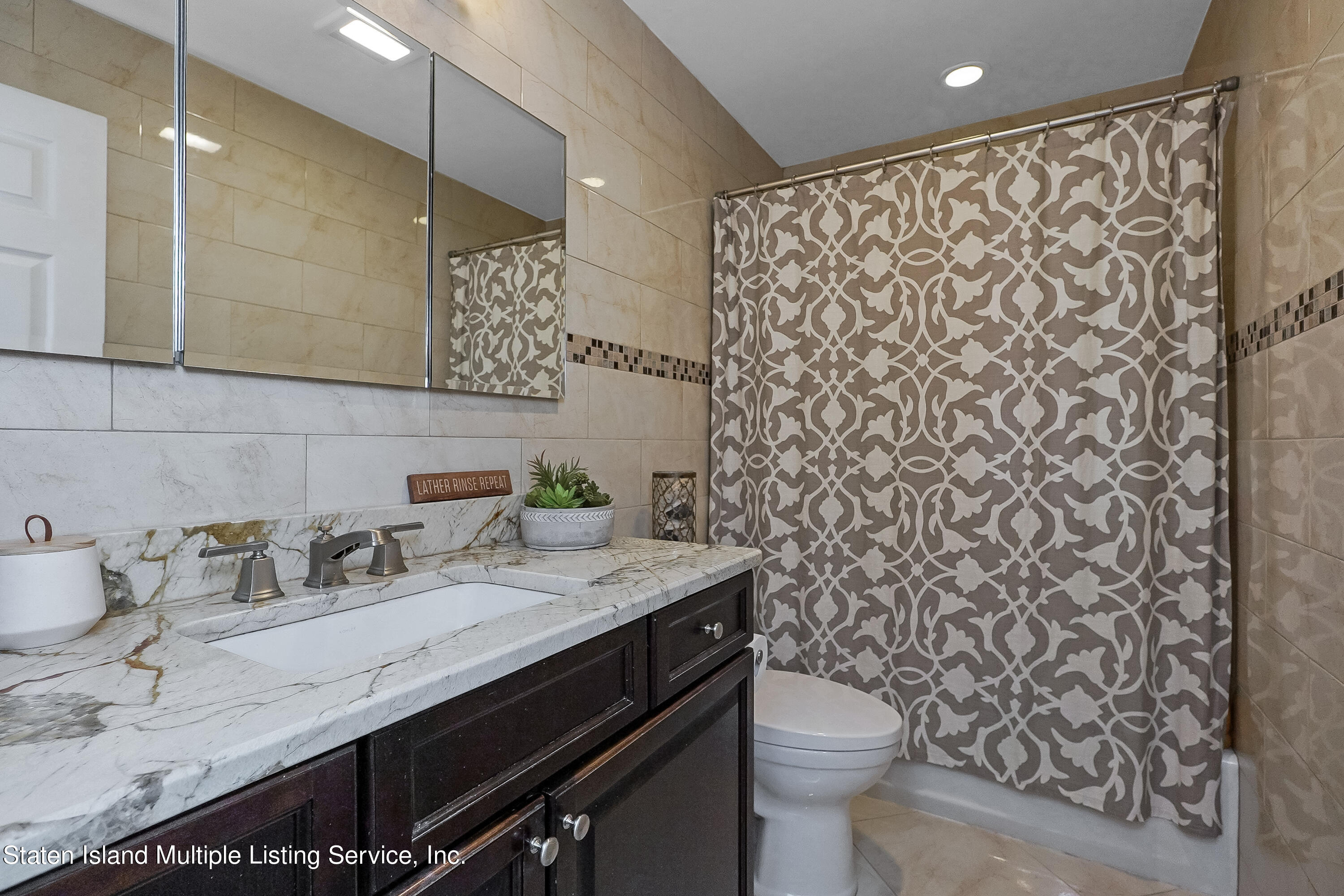 229 Windham Loop Staten Island, NY 10314 - Photo 19 of 30 Photo Jan 29 2023, 8 51 30 AM