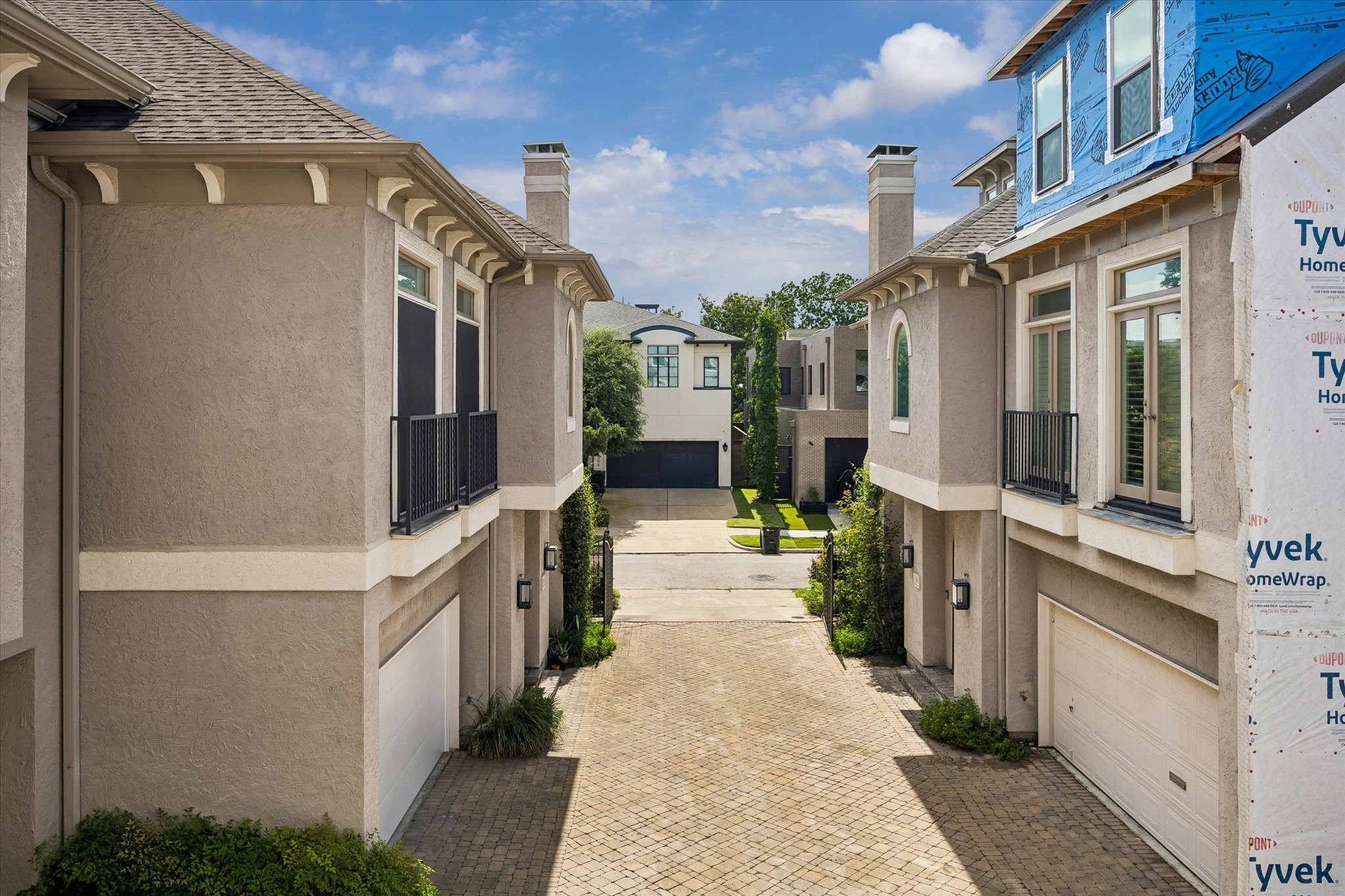 5329 Dora Street Houston, TX 77005 - Photo 23 of 43 View from the primary suite balcony