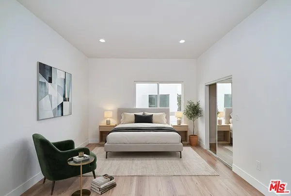 $4,766 | 1108 Queen Anne Place, Los Angeles, CA 90019