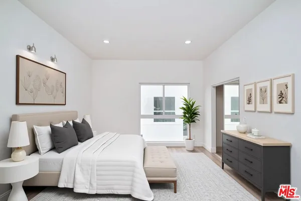 $4,766 | 1108 Queen Anne Place, Los Angeles, CA 90019