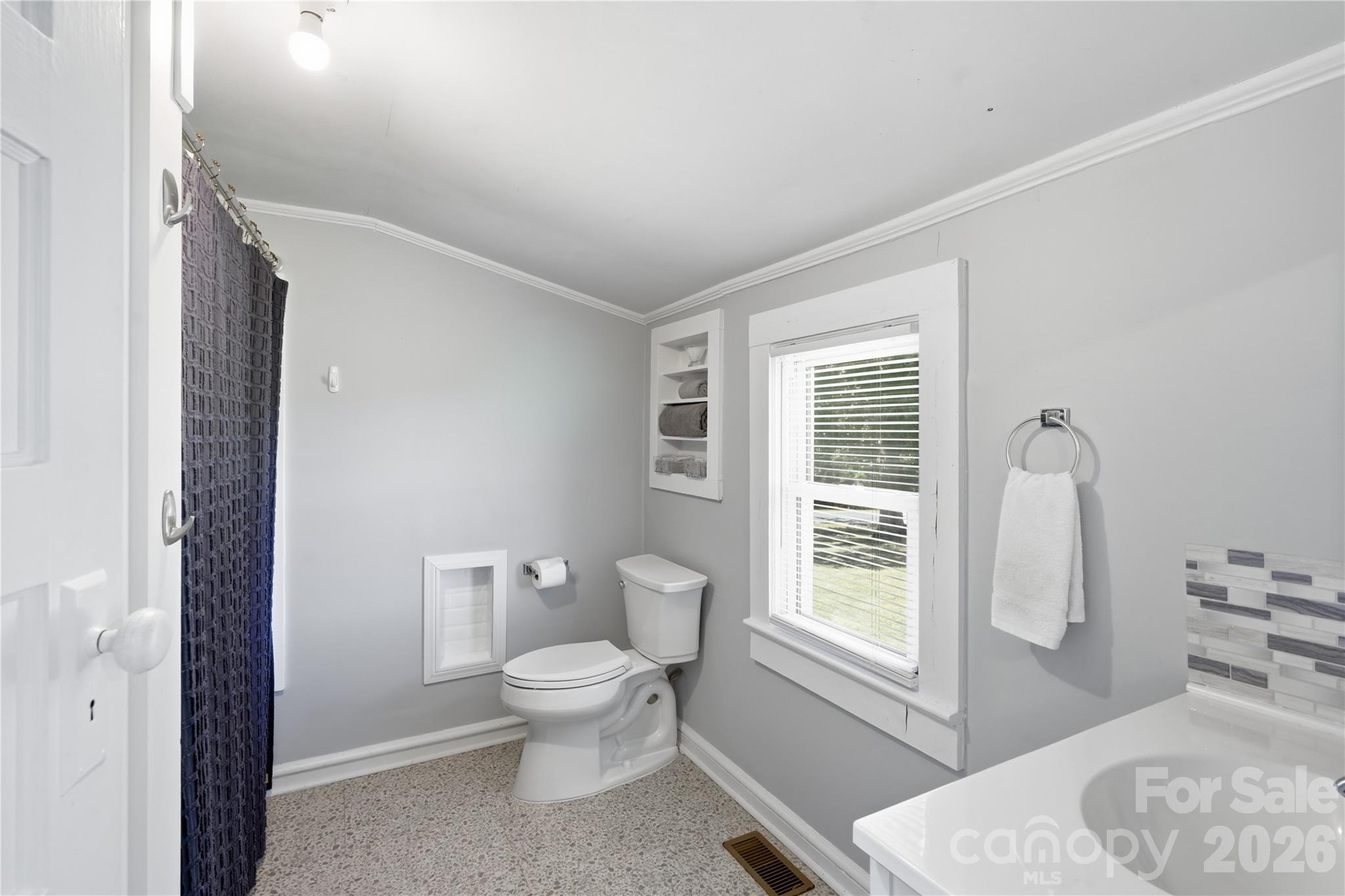 32372 Hugh Road Albemarle, NC 28001 - Photo 10 of 27 Gallery Image 10