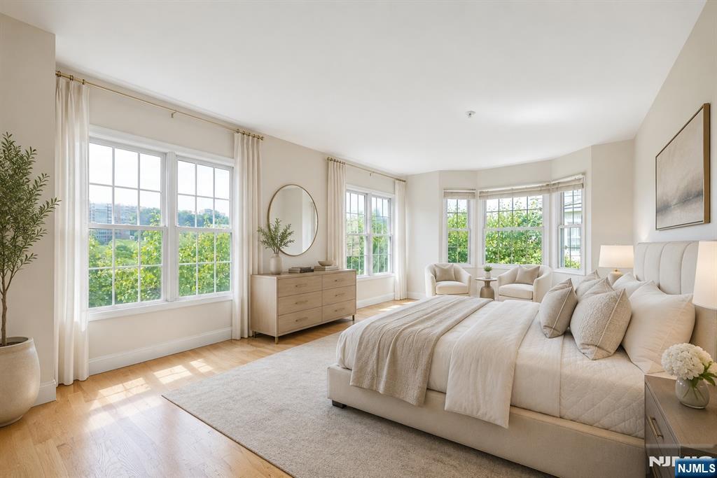 337 The Promenade, Unit 337 Edgewater, NJ 07020 - Photo 20 of 28
