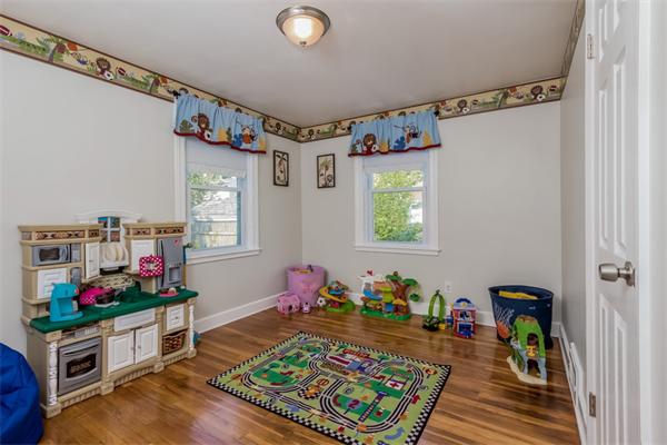 180 Balch Street Pawtucket, RI 02861 - Photo 13 of 30 Gallery Image 13