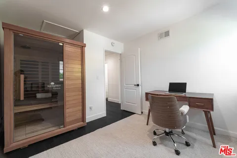 $1,075,000 | 23604 Real Court, Valencia, CA 91355