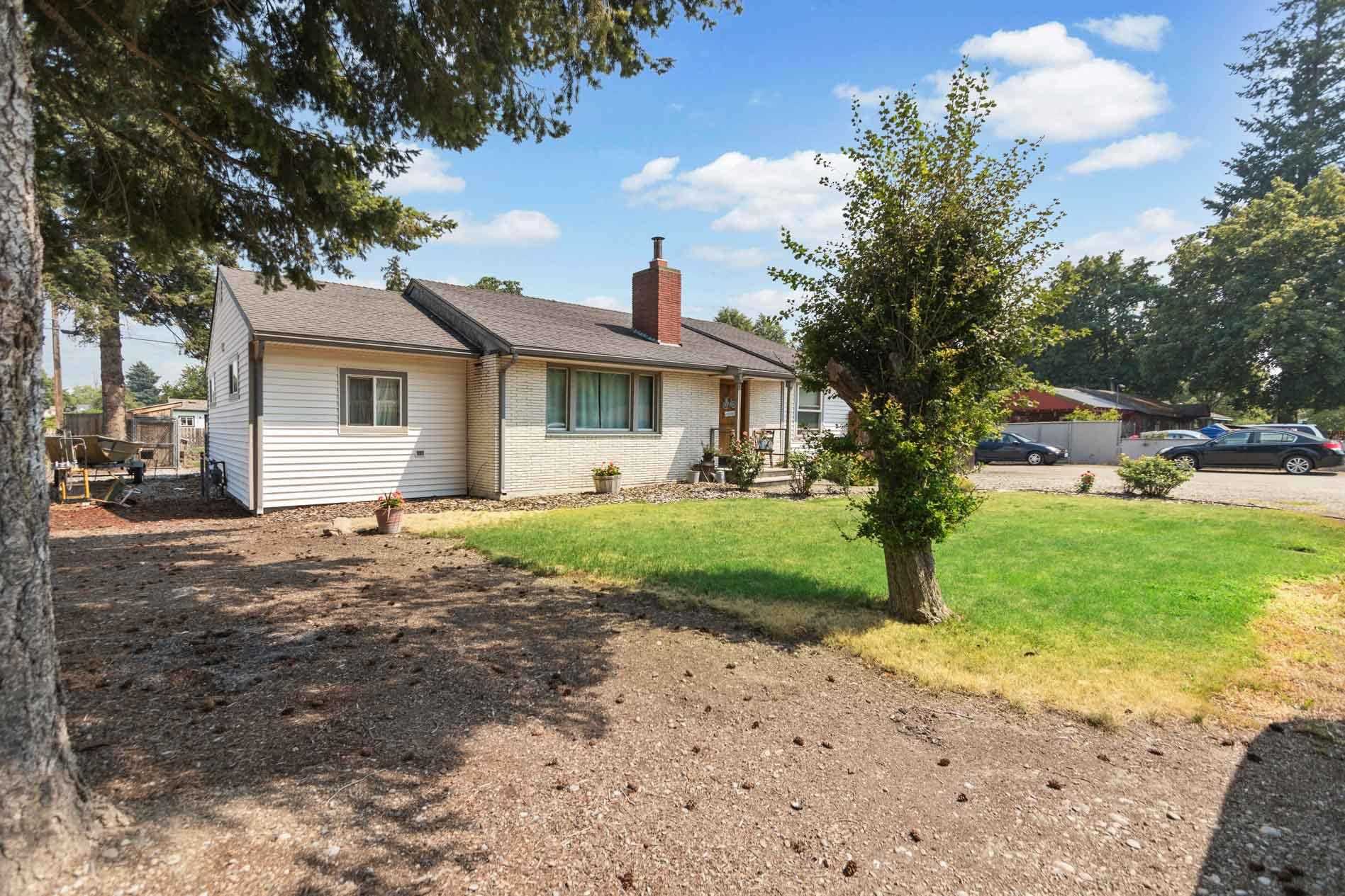 3224 North Center Road Spokane Valley, WA 99212 - Photo 2 of 41