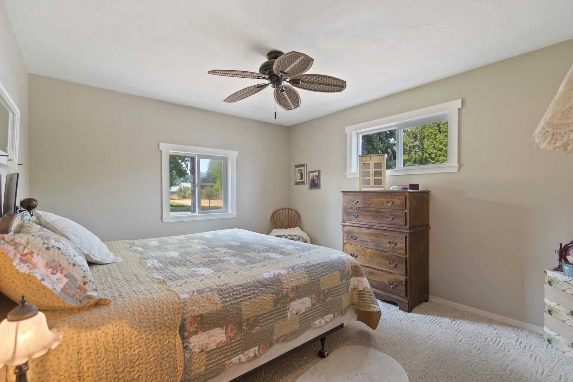3224 North Center Road Spokane Valley, WA 99212 - Photo 13 of 41