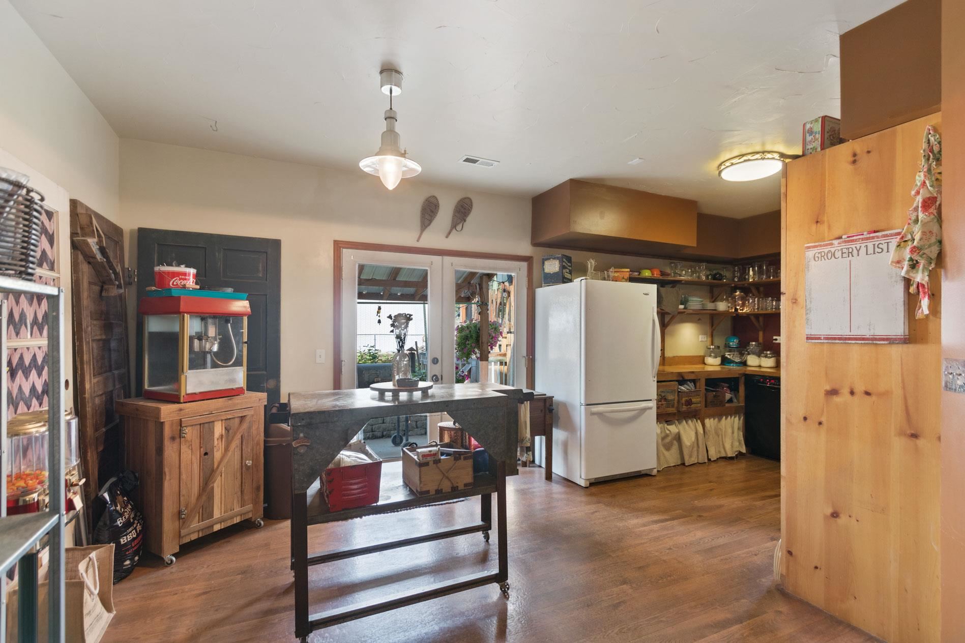 3224 North Center Road Spokane Valley, WA 99212 - Photo 22 of 41