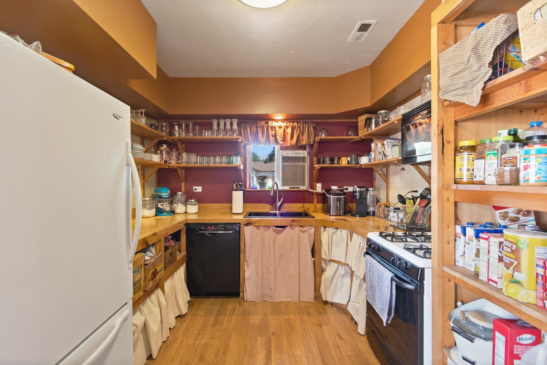 3224 North Center Road Spokane Valley, WA 99212 - Photo 23 of 41