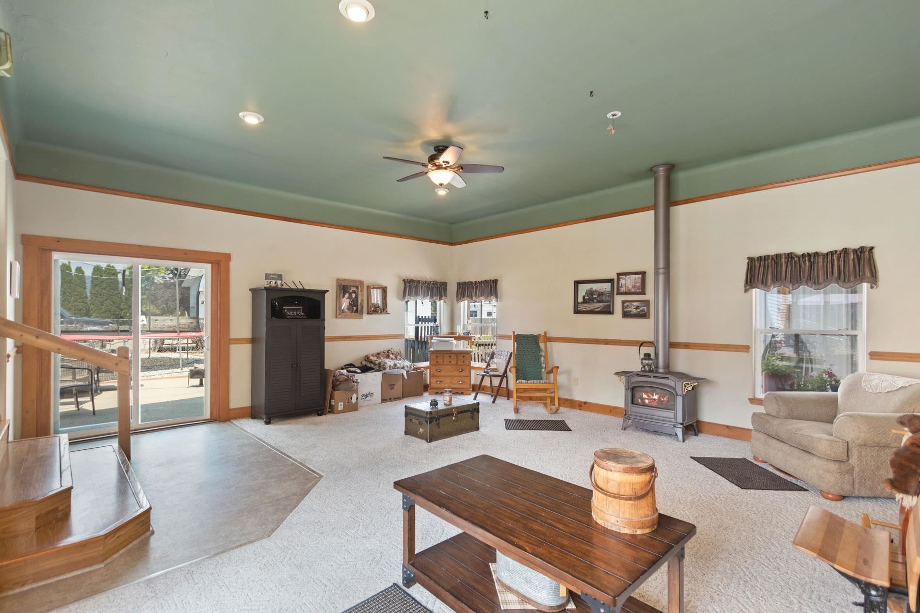 3224 North Center Road Spokane Valley, WA 99212 - Photo 10 of 41