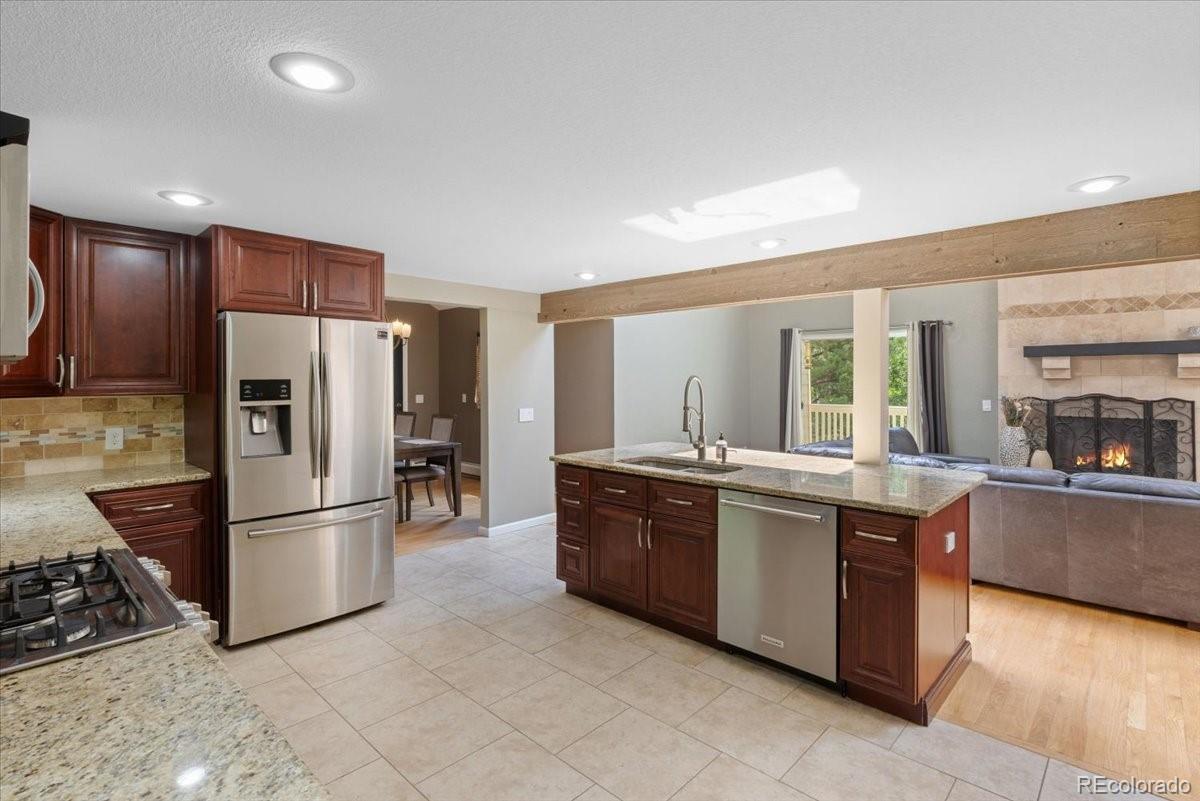 7085 Kiowa Road Larkspur, CO 80118 - Photo 21 of 47