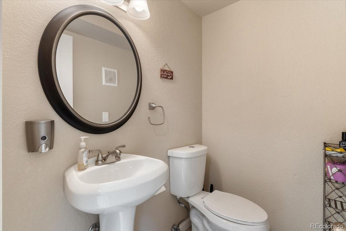 7085 Kiowa Road Larkspur, CO 80118 - Photo 26 of 47