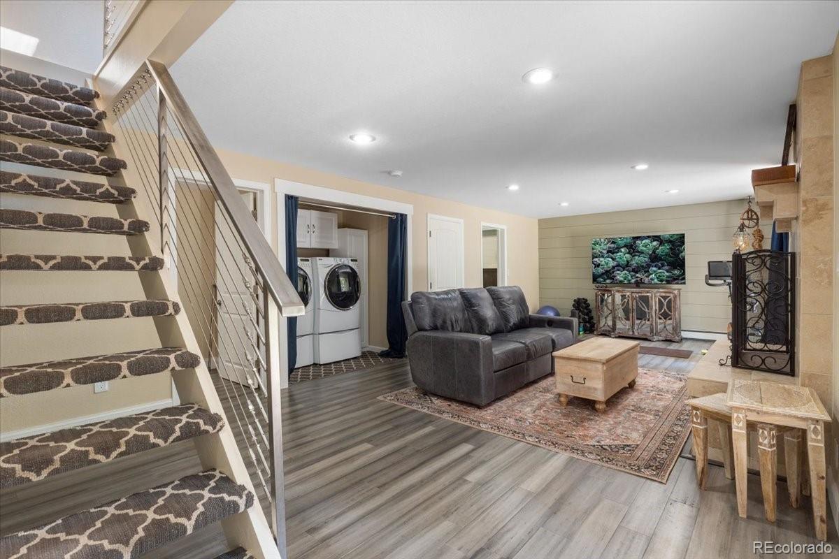 7085 Kiowa Road Larkspur, CO 80118 - Photo 6 of 47