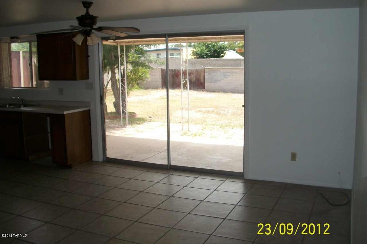 7852 East Elida Street Tucson, AZ 85715 - Photo 4 of 16