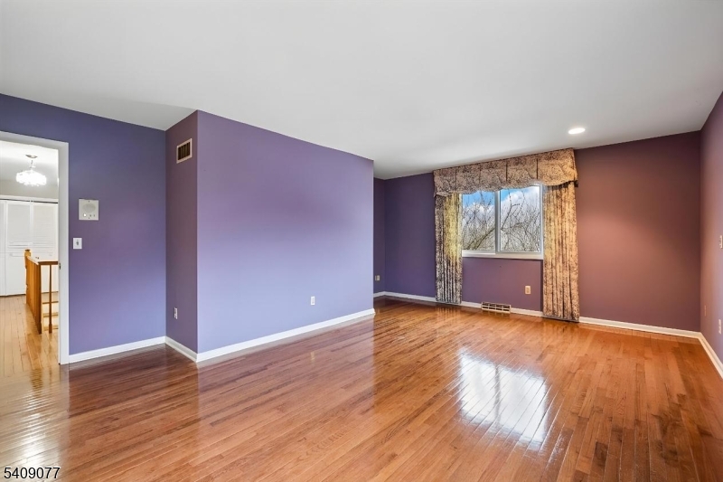 38 Hunters Circle Lebanon, NJ 08833 - Photo 19 of 34