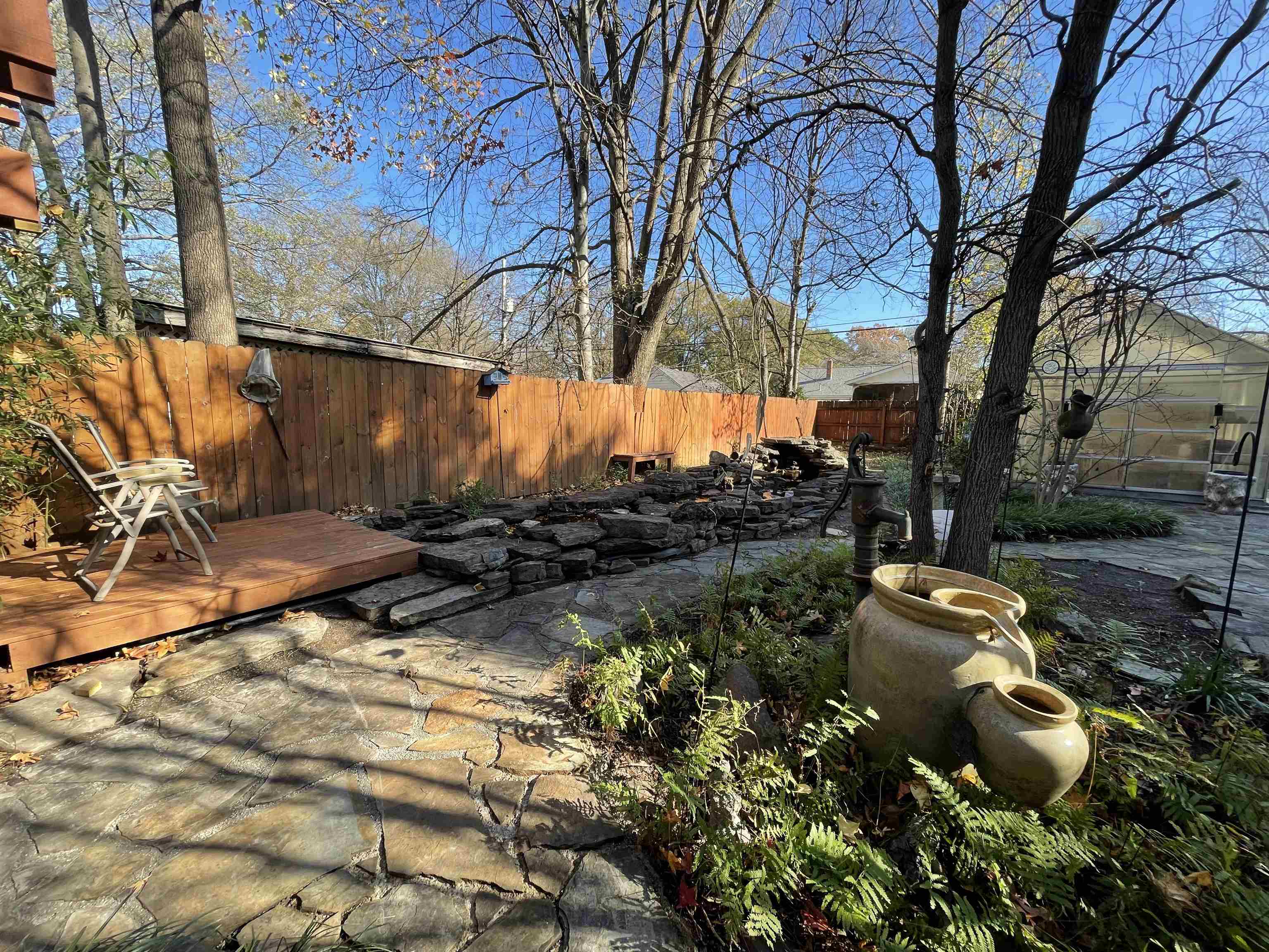 1020 Sandra Street Memphis, TN 38122 - Photo 31 of 40 a view of a backyard with wooden fence