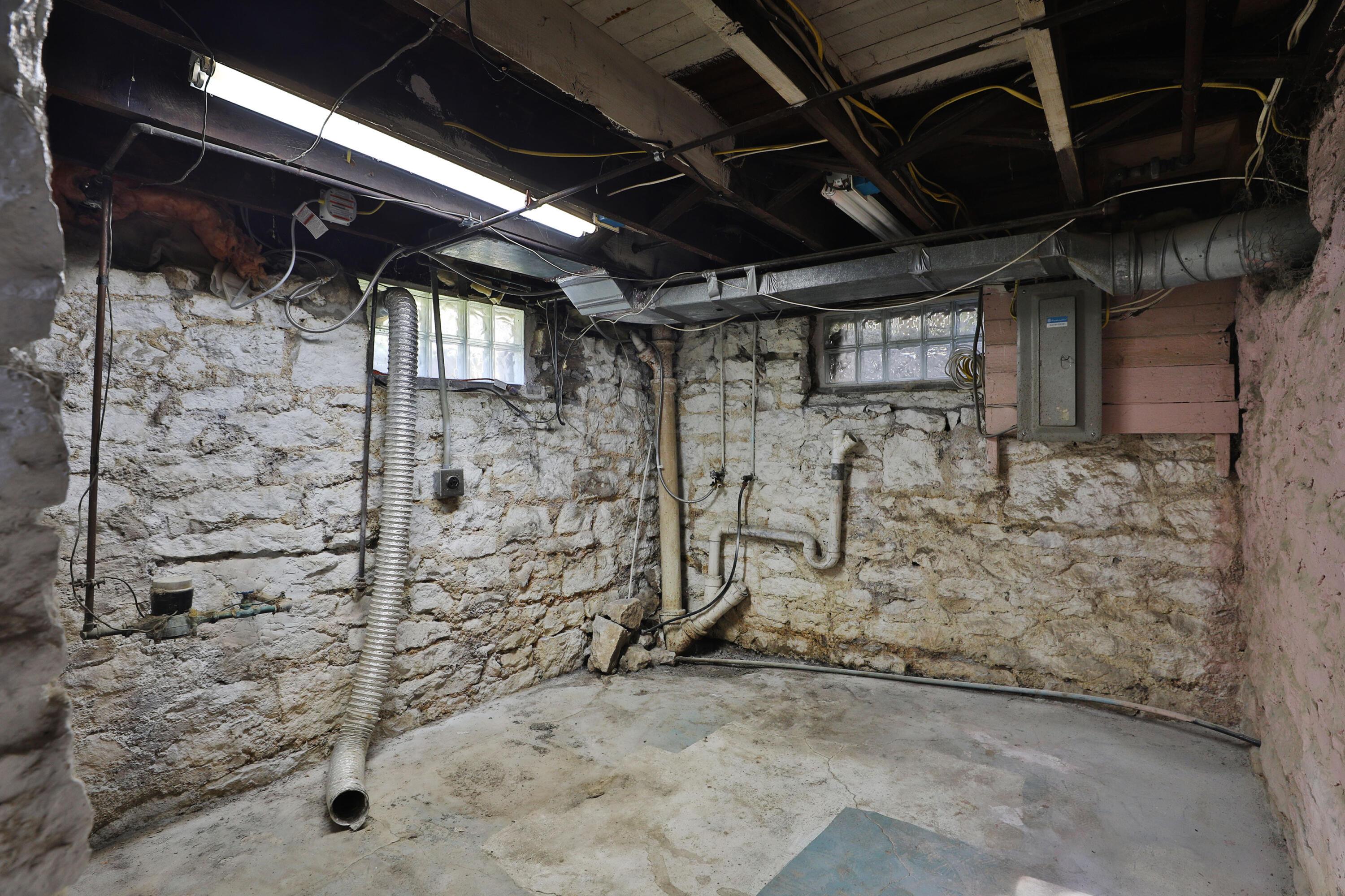 109 West Pacemont Road Columbus, OH 43202 - Photo 39 of 49 Basement