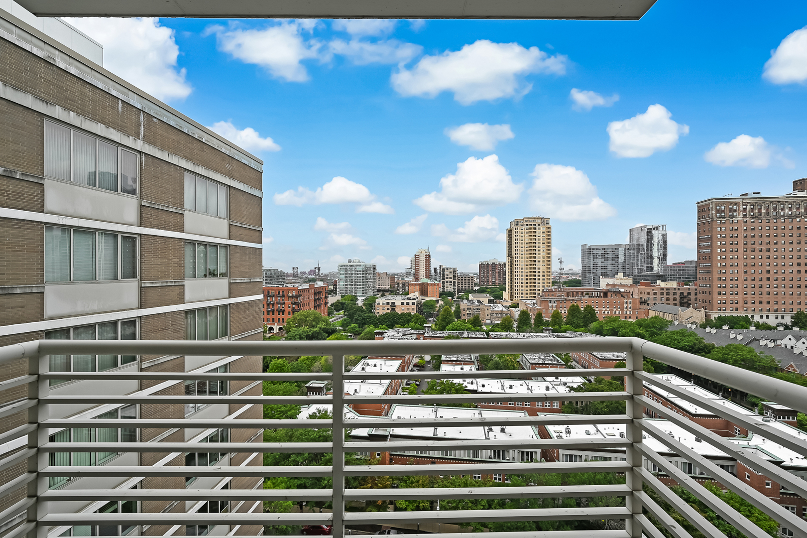 1515 South Prairie Avenue, Unit 1318 Chicago, IL 60605 - Photo 13 of 31 a view of a city