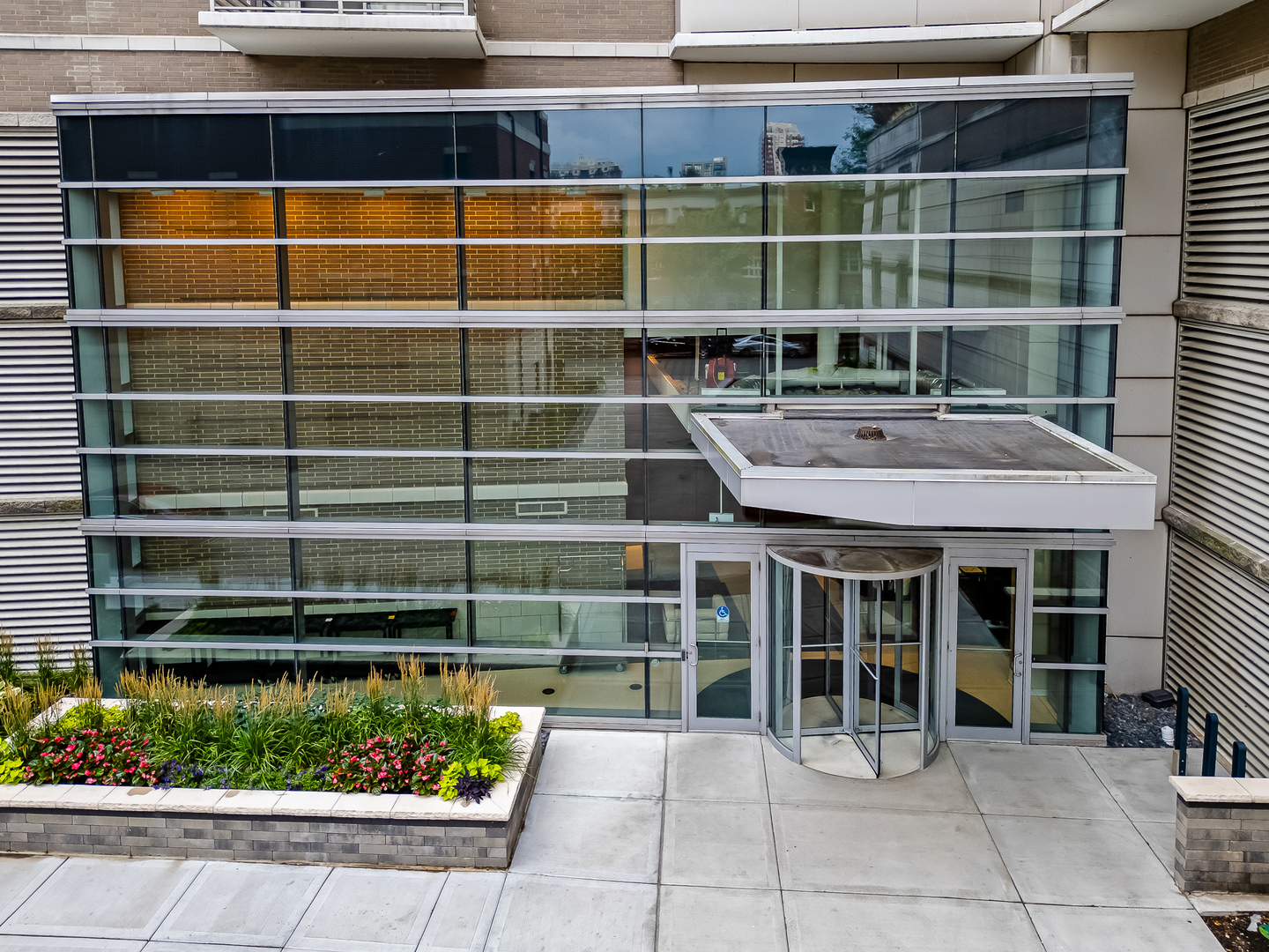 1515 South Prairie Avenue, Unit 1318 Chicago, IL 60605 - Photo 24 of 31 a view of a brick building with many windows