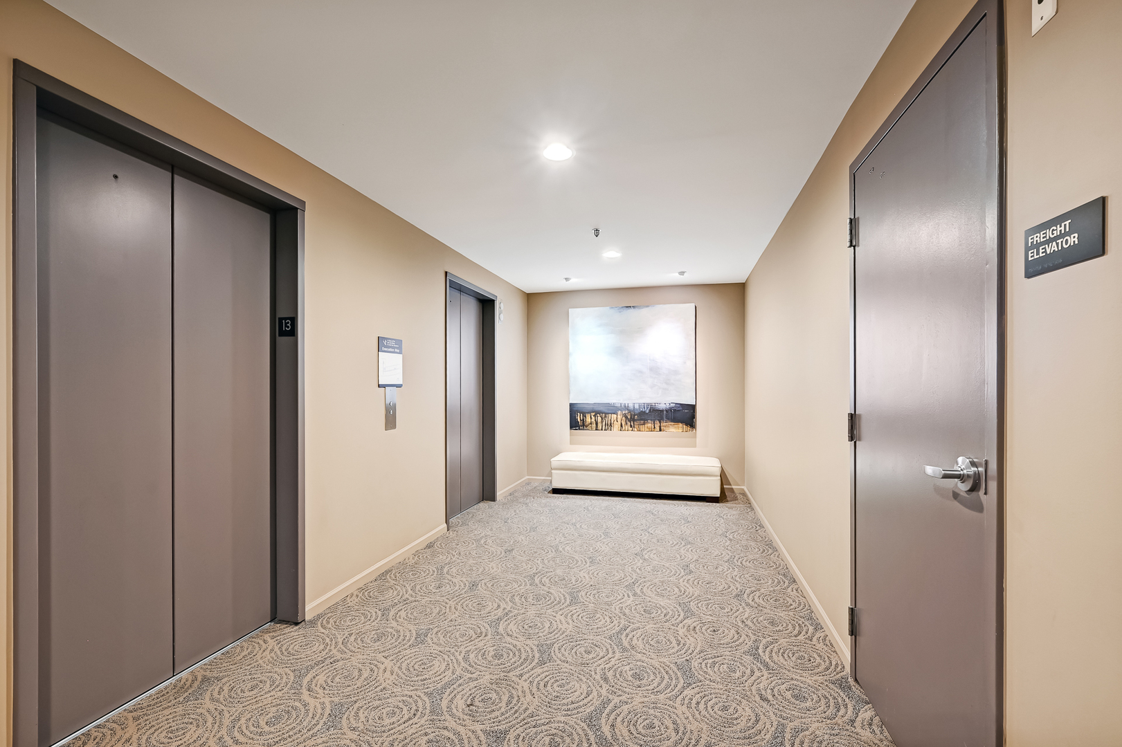 1515 South Prairie Avenue, Unit 1318 Chicago, IL 60605 - Photo 3 of 31 a view of a big room with wooden floor and a bathroom