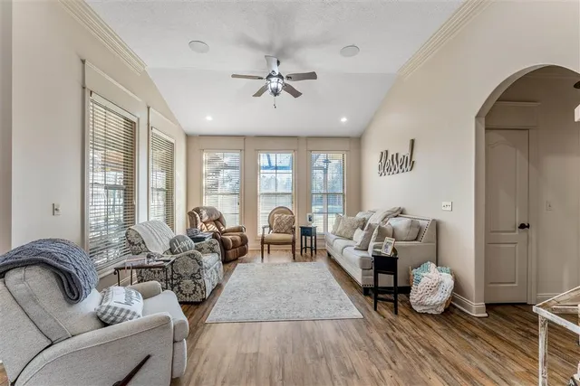 $689,000 | 1981 Highway 90, Sulphur, LA 70663