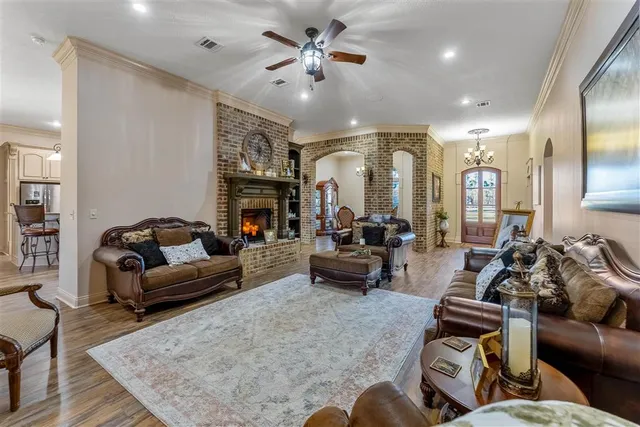 $689,000 | 1981 Highway 90, Sulphur, LA 70663