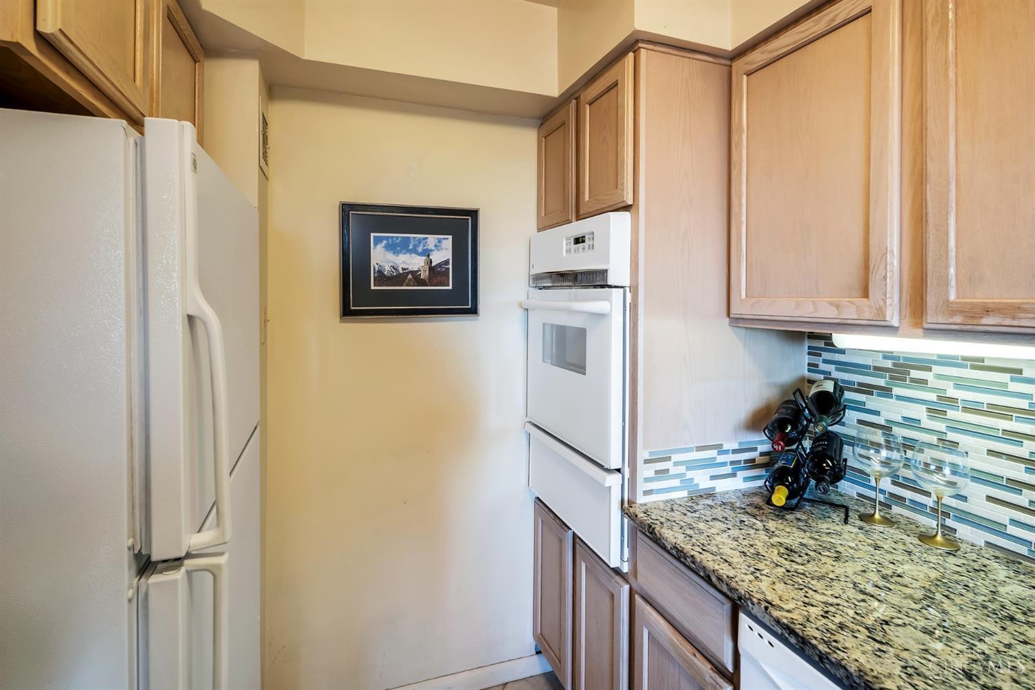 2324 Madison Road, Unit 1104 Cincinnati, OH 45208 - Photo 10 of 30
