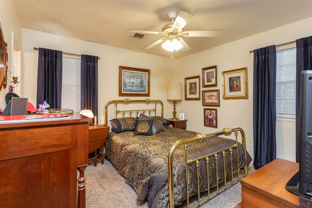 5640 Adelyn Road Pensacola, FL 32504 - Photo 19 of 29 Gallery Image 19
