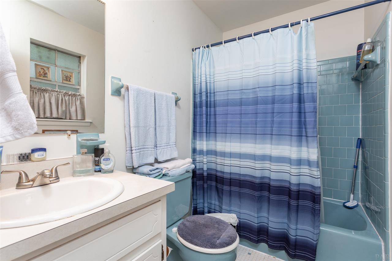 5640 Adelyn Road Pensacola, FL 32504 - Photo 21 of 29 Gallery Image 21