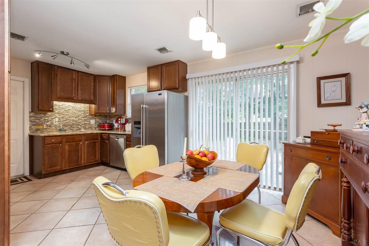 5640 Adelyn Road Pensacola, FL 32504 - Photo 10 of 29 Gallery Image 10