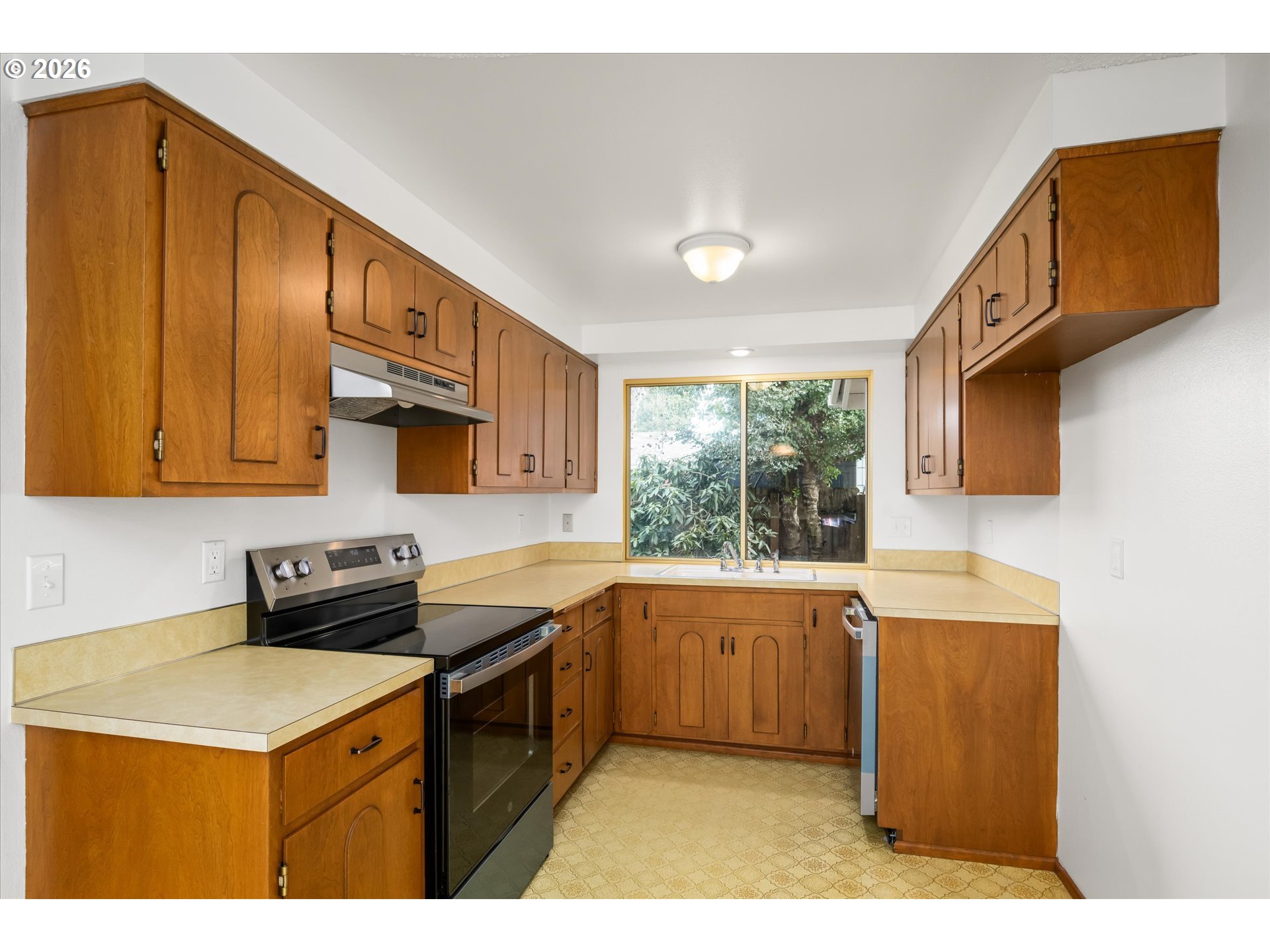 948 V Street Springfield, OR 97477 - Photo 14 of 37