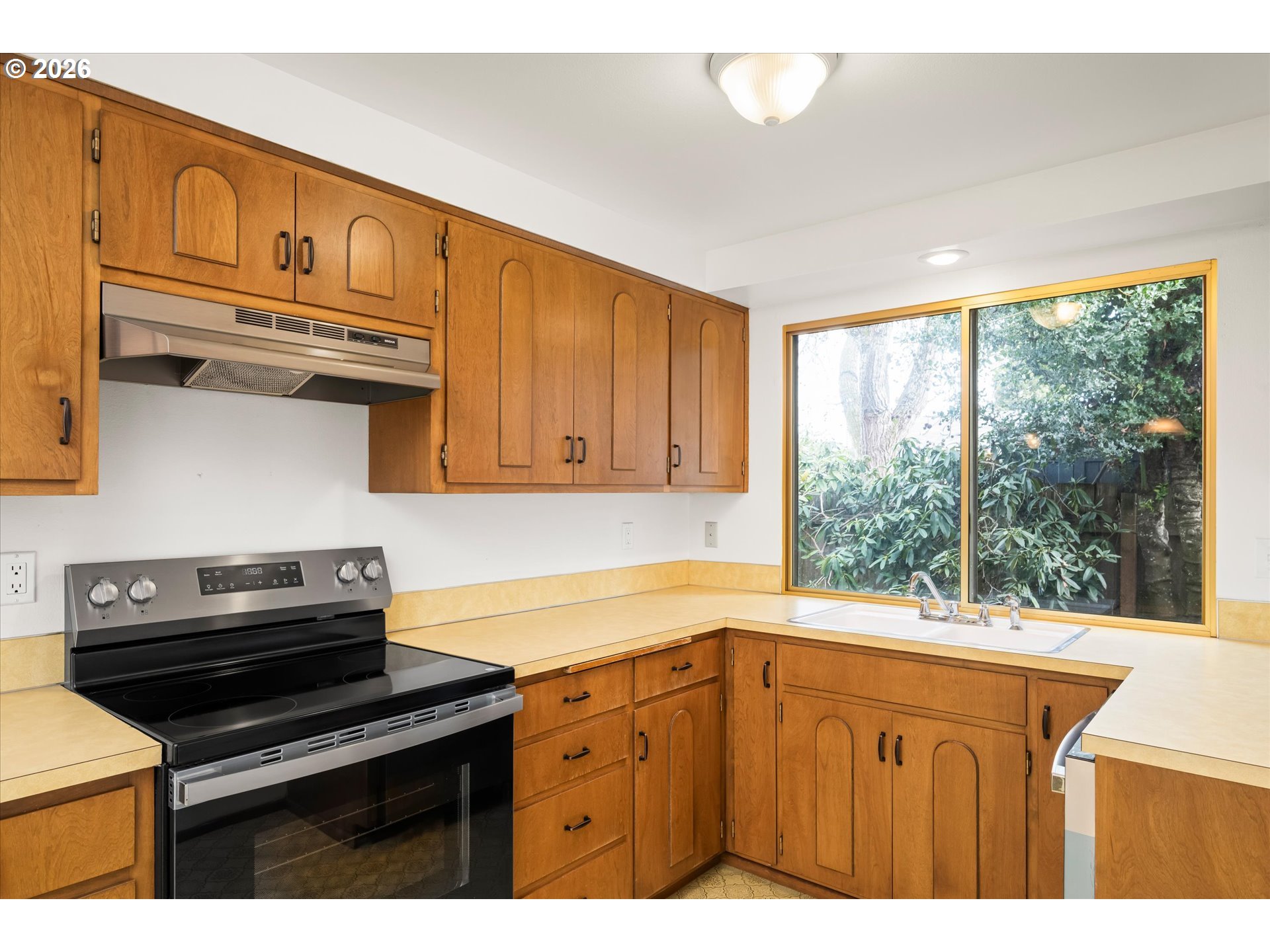 948 V Street Springfield, OR 97477 - Photo 15 of 37