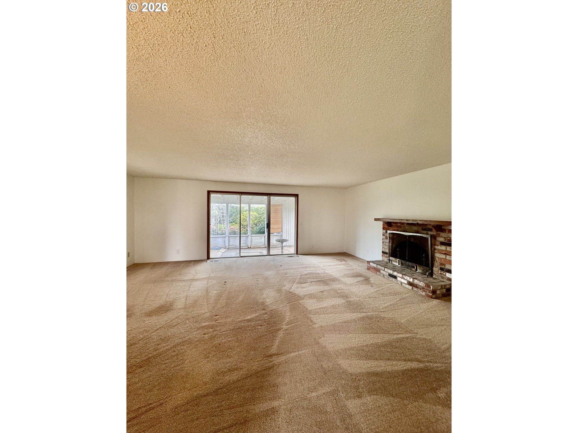 948 V Street Springfield, OR 97477 - Photo 9 of 37