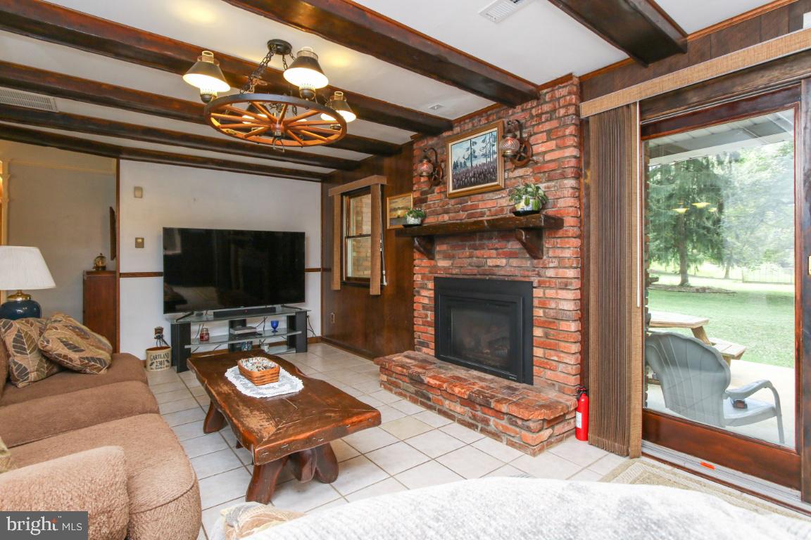 2301 Dr Stitely Road New Windsor, MD 21776 - Photo 3 of 47 Gallery Image 3