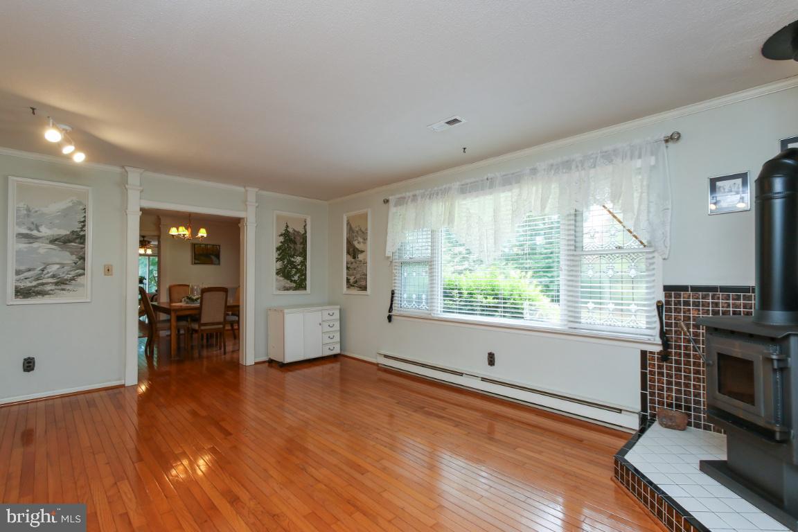 2301 Dr Stitely Road New Windsor, MD 21776 - Photo 8 of 47 Gallery Image 8