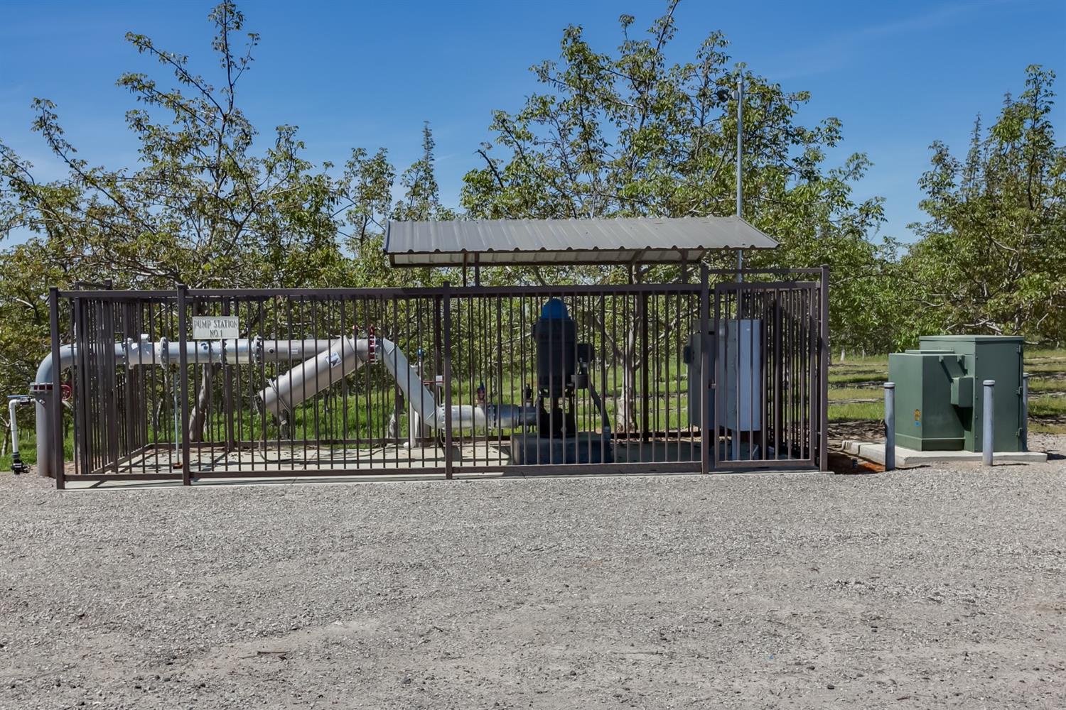14954 Tim Bell Road Waterford, CA 95386 - Photo 28 of 28 a view of a house with a outdoor space