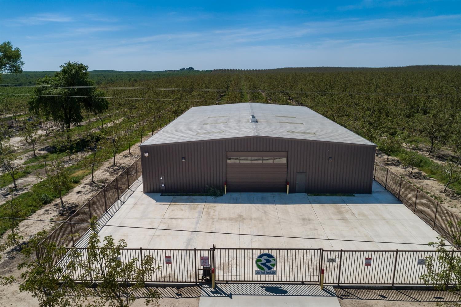 14954 Tim Bell Road Waterford, CA 95386 - Photo 8 of 28 a view of a terrace