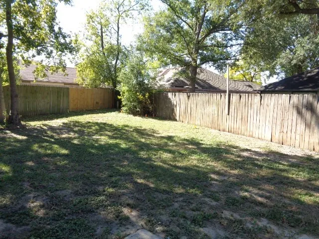 $1,595 | 8403 Windell Lane, Houston, TX 77040