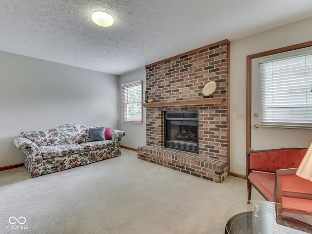 $100,000 | 6407 Friendship Circle, Unit 15, Indianapolis, IN 46268