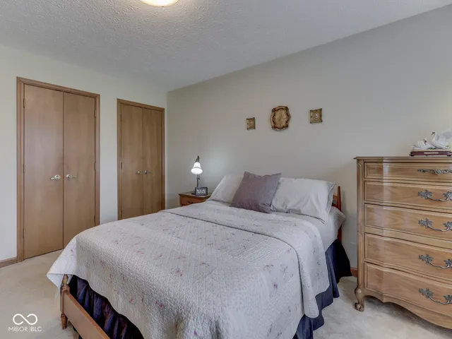 $100,000 | 6407 Friendship Circle, Unit 15, Indianapolis, IN 46268