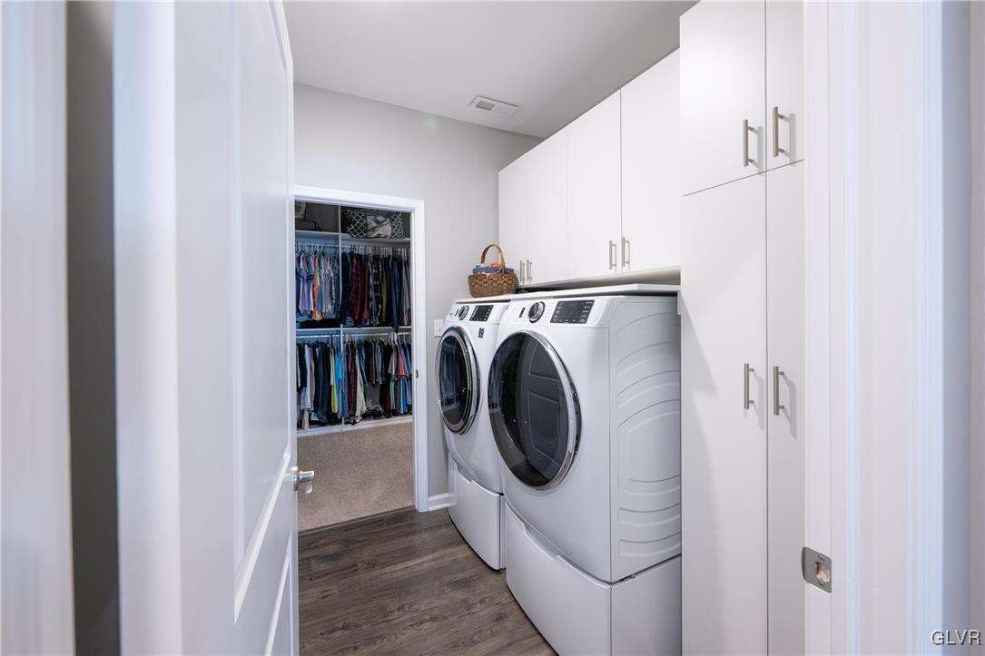 8078 Schaefer Crest Breinigsville, PA 18031 - Photo 26 of 35 a utility room with dryer and washer