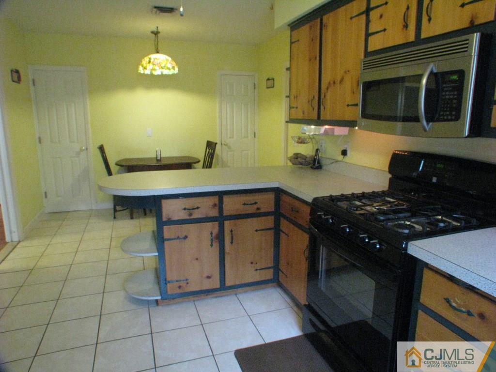 1007 River Road Piscataway, NJ 08854 - Photo 11 of 25 Gallery Image 11