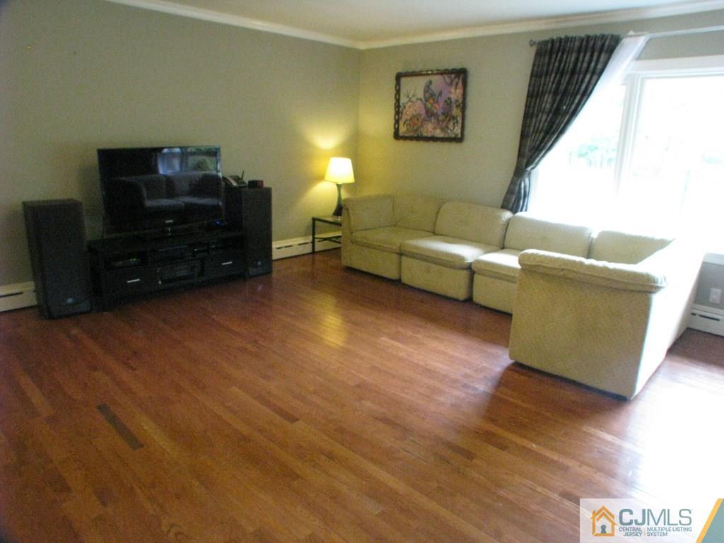 1007 River Road Piscataway, NJ 08854 - Photo 6 of 25 Gallery Image 6