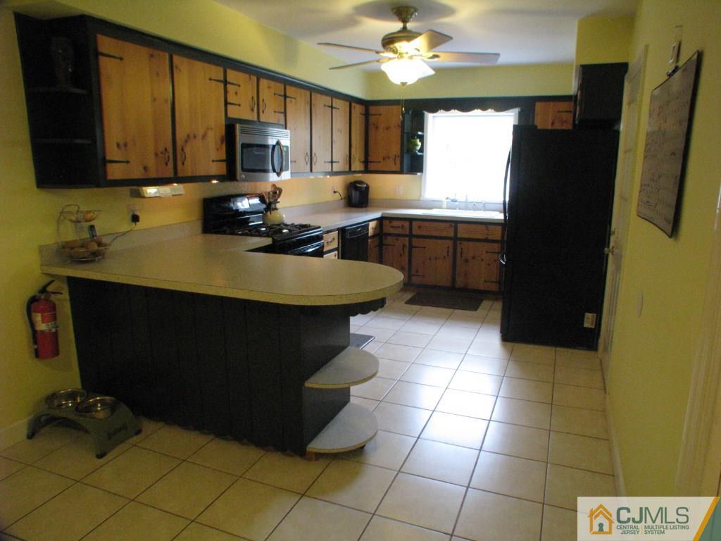 1007 River Road Piscataway, NJ 08854 - Photo 10 of 25 Gallery Image 10