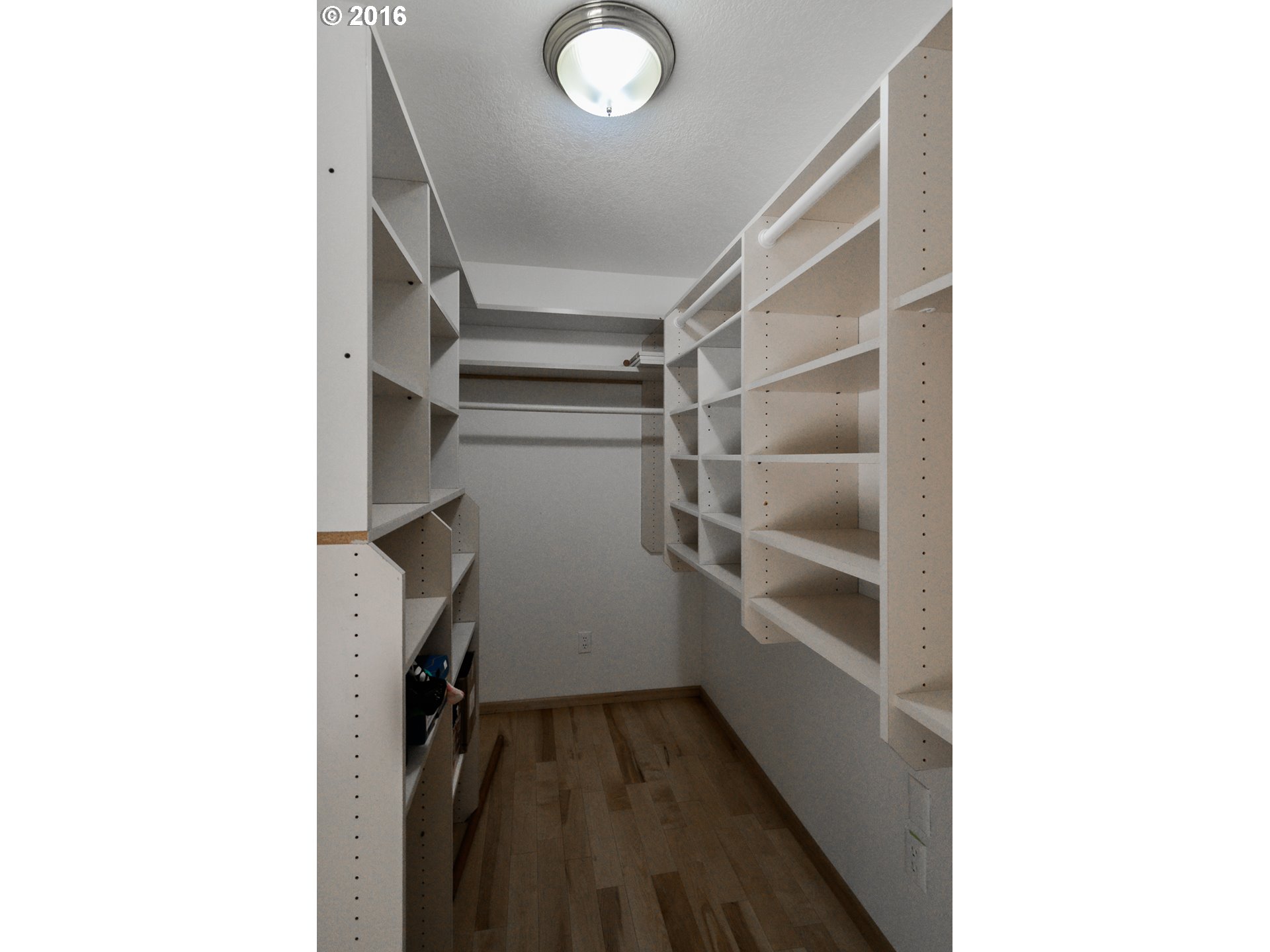 10005 Southwest Lancaster Road Portland, OR 97219 - Photo 15 of 32 Gallery Image 15