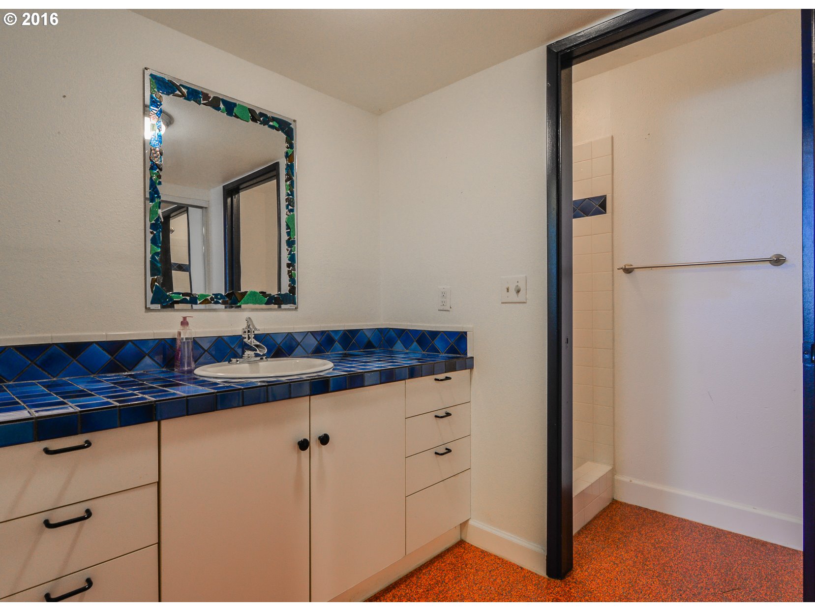 10005 Southwest Lancaster Road Portland, OR 97219 - Photo 23 of 32 Gallery Image 23