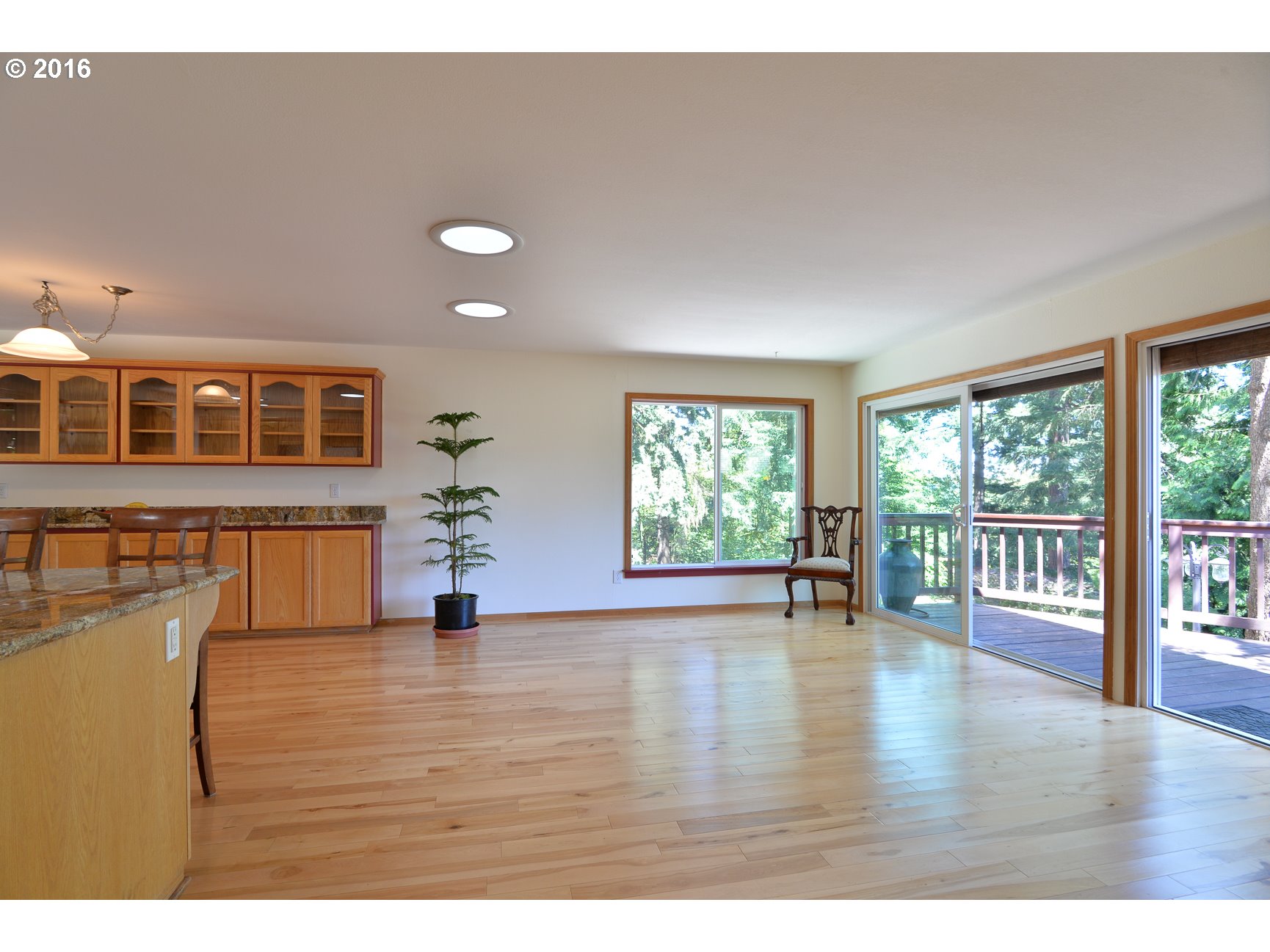 10005 Southwest Lancaster Road Portland, OR 97219 - Photo 8 of 32 Gallery Image 8