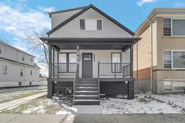 $315,999 | 1005 West 123rd Street, Calumet Park, IL 60827
